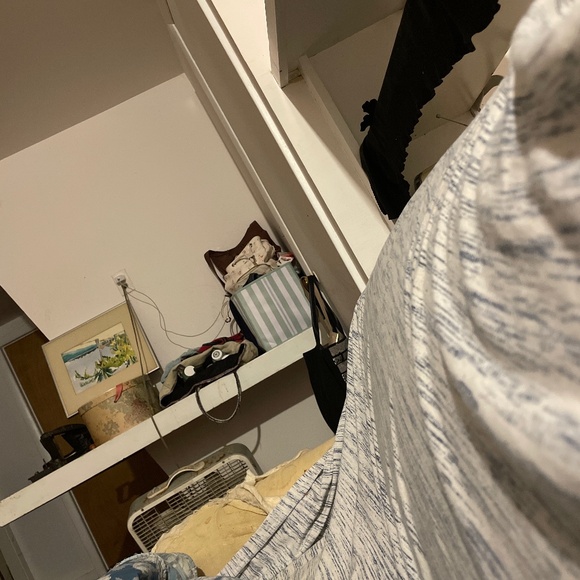 Meet your Posher, Kayla - Picture 2 of 2